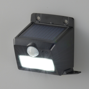 オーム電機 LEDセンサーウォールライト ソーラー式 monban ブラック LS-S108PN4-K-イメージ3