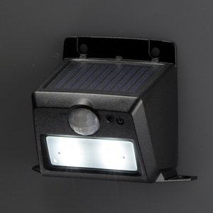 オーム電機 LEDセンサーウォールライト ソーラー式 monban ブラック LS-S108PN4-K-イメージ4