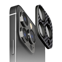 PGA iPhone 15 Pro/15 Pro Max用カメラフルプロテクター PVCレザー/カーボン調ブラック PG-23BCLG22BK