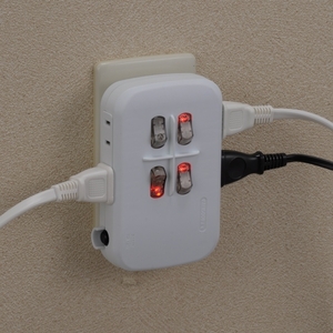 オーム電機 LEDランプ式節電タップ(4個口) HS-A1759W-イメージ3